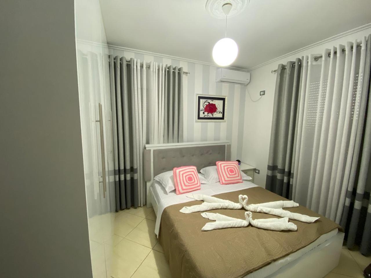 Olive Tree Apartment Sarandë 外观 照片