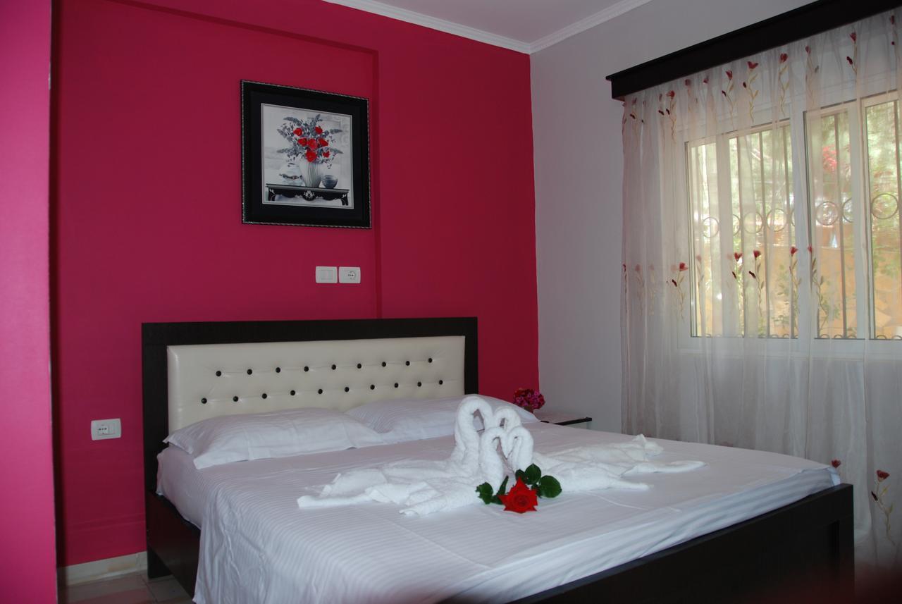 Olive Tree Apartment Sarandë 外观 照片
